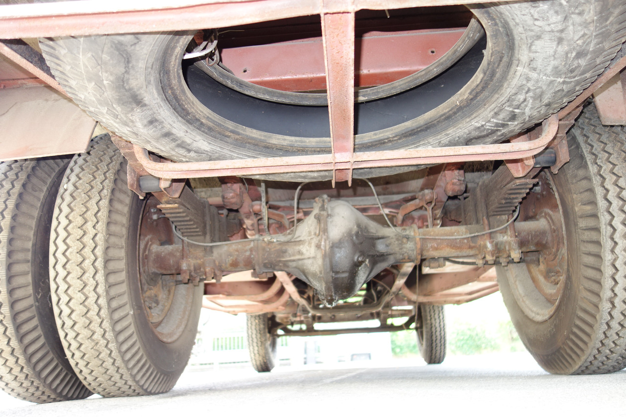 FORD Ford FK 3500 V8 mit H-Kennzeichen Oldtimer - Ambulance: picture 5 FORD Ford FK 3500 V8 mit H-Kennzeichen Oldtimer - Ambulance: picture 5