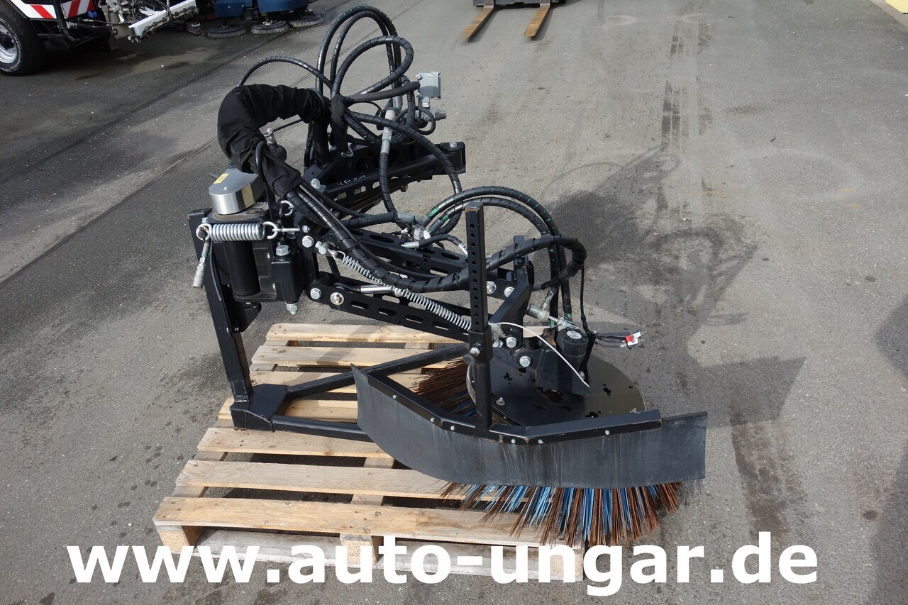 Schmidt Nilfisk 3. Besen für City Ranger Jungo Jet 3500 Multigo - Broom for Utility/ Special vehicle: picture 1 Schmidt Nilfisk 3. Besen für City Ranger Jungo Jet 3500 Multigo - Broom for Utility/ Special vehicle: picture 1