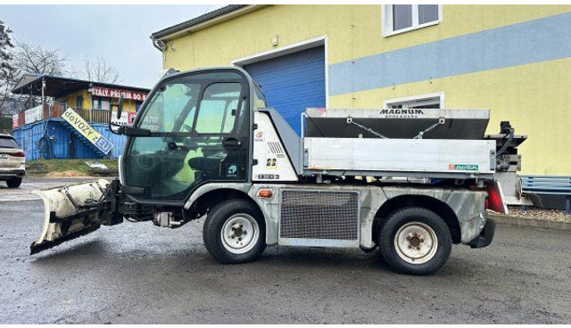 AUSA B 200H 4x4 sklápěč sypač zametač radlice - Construction machinery: picture 1 AUSA B 200H 4x4 sklápěč sypač zametač radlice - Construction machinery: picture 1