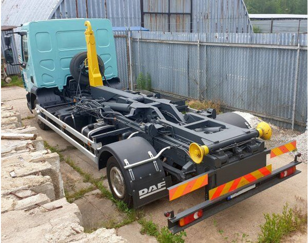 DAF 12t LF180 FA - Hook lift truck: picture 3 DAF 12t LF180 FA - Hook lift truck: picture 3