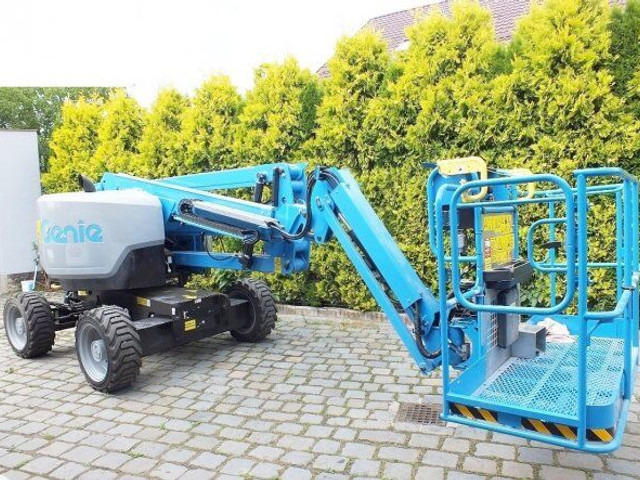 Genie top! Z45 XC diesel 4x4 * 15.86m/454kg - Articulated boom: picture 3 Genie top! Z45 XC diesel 4x4 * 15.86m/454kg - Articulated boom: picture 3