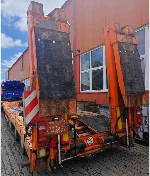 Goldhofer Möslein - Low loader trailer: picture 1 Goldhofer Möslein - Low loader trailer: picture 1