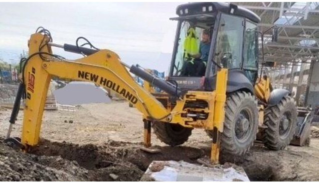 New Holland B115B - Backhoe loader: picture 2 New Holland B115B - Backhoe loader: picture 2