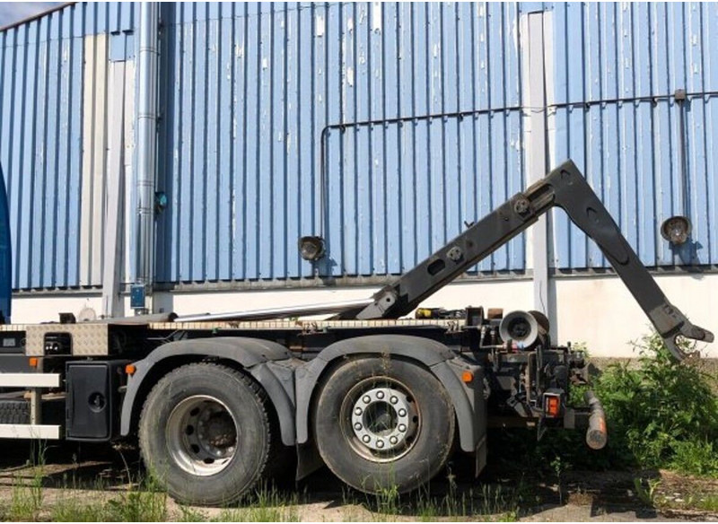Volvo FH460 - Hook lift truck: picture 2 Volvo FH460 - Hook lift truck: picture 2