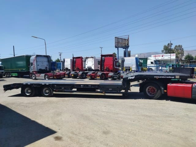 Fliegl D6 - Low loader semi-trailer: picture 3 Fliegl D6 - Low loader semi-trailer: picture 3