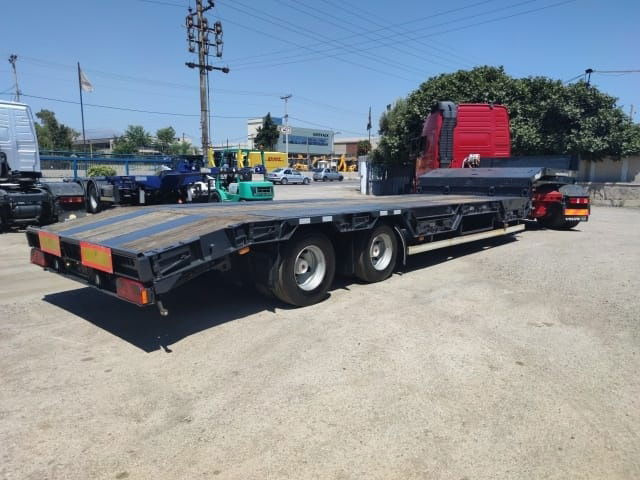 Fliegl D6 - Low loader semi-trailer: picture 1 Fliegl D6 - Low loader semi-trailer: picture 1