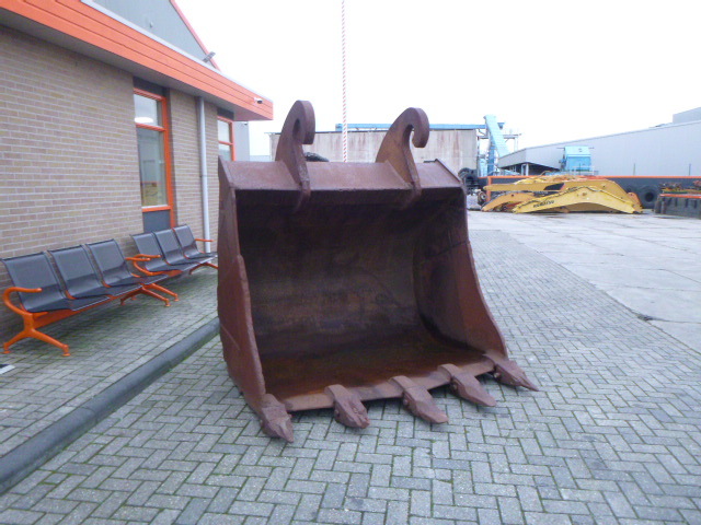 BECO CW70 - Bucket for Crawler excavator: picture 2 BECO CW70 - Bucket for Crawler excavator: picture 2