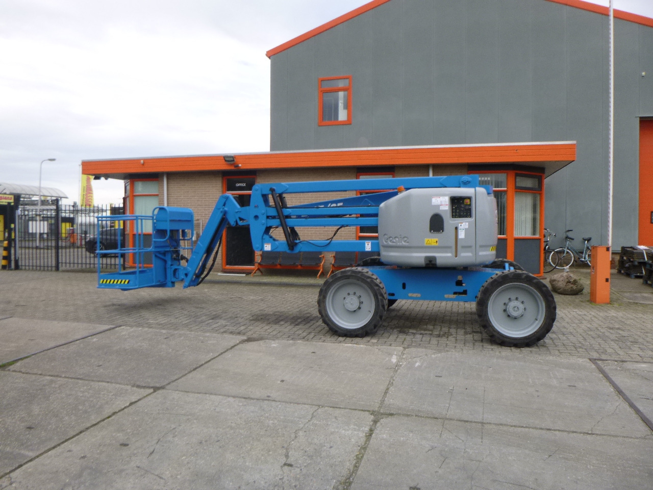GENIE Z45-25 - Articulated boom: picture 1 GENIE Z45-25 - Articulated boom: picture 1