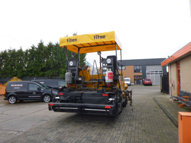 Asphalt paver INGERSOLL RAND ABG TITAN 473: picture 34 Asphalt paver INGERSOLL RAND ABG TITAN 473: picture 34