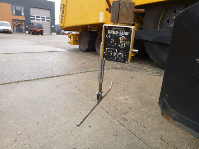 Asphalt paver INGERSOLL RAND ABG TITAN 473: picture 21 Asphalt paver INGERSOLL RAND ABG TITAN 473: picture 21