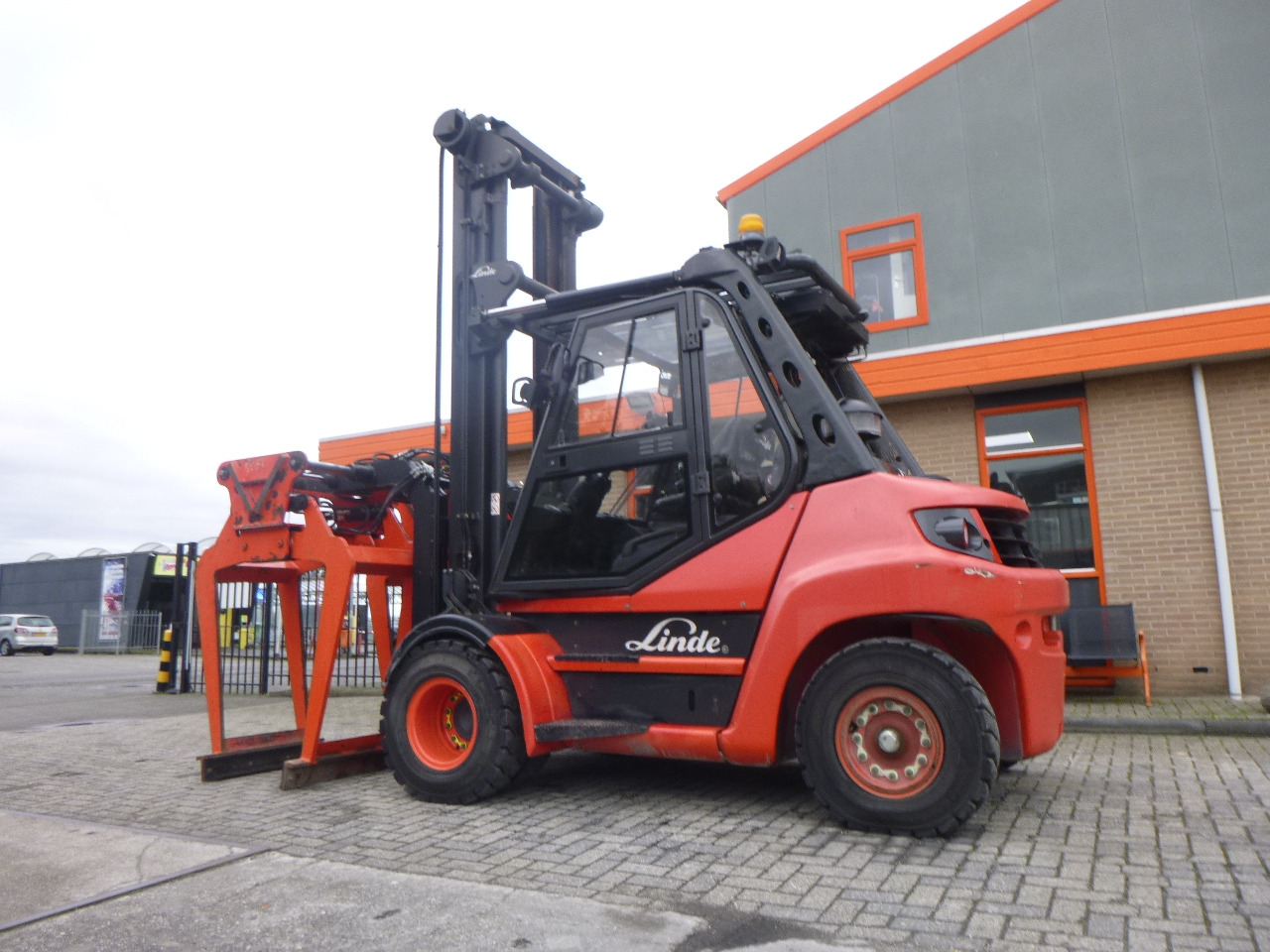 LINDE H70D-02 - Diesel forklift: picture 1 LINDE H70D-02 - Diesel forklift: picture 1