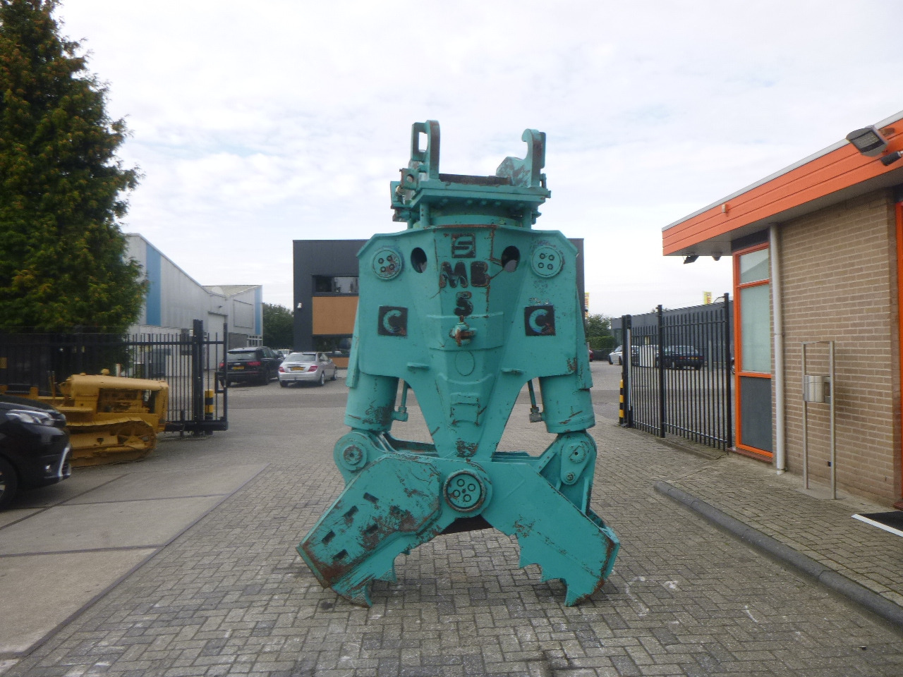 MONTABERT MB500 - Demolition shears for Crawler excavator: picture 3 MONTABERT MB500 - Demolition shears for Crawler excavator: picture 3