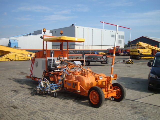 TMT Cold paint road marker - Asphalt machine: picture 5 TMT Cold paint road marker - Asphalt machine: picture 5