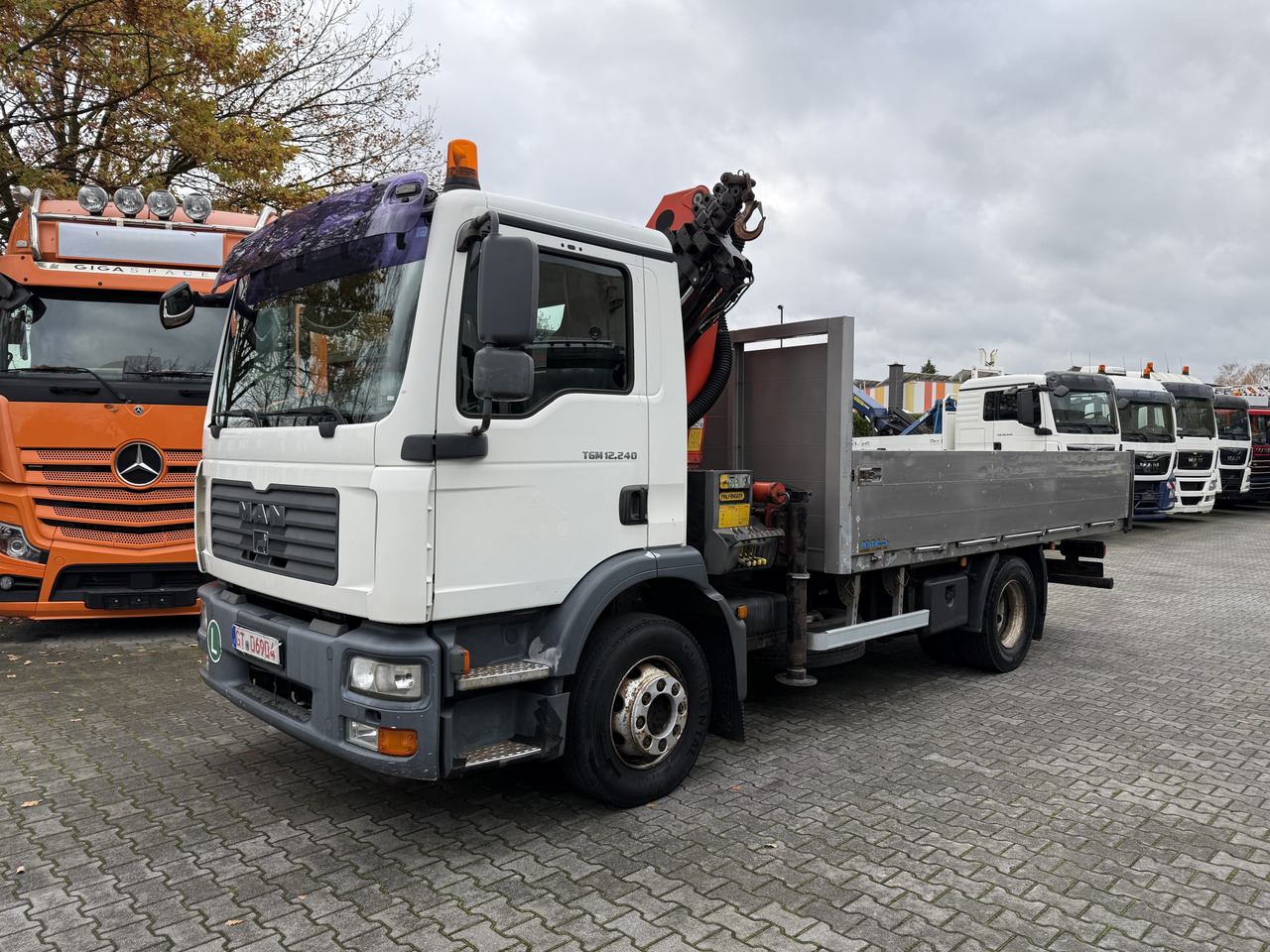 MAN TGM 12.240 Palfinger 11001 bis 19 Meter - Dropside/ Flatbed truck, Crane truck: picture 1 MAN TGM 12.240 Palfinger 11001 bis 19 Meter - Dropside/ Flatbed truck, Crane truck: picture 1