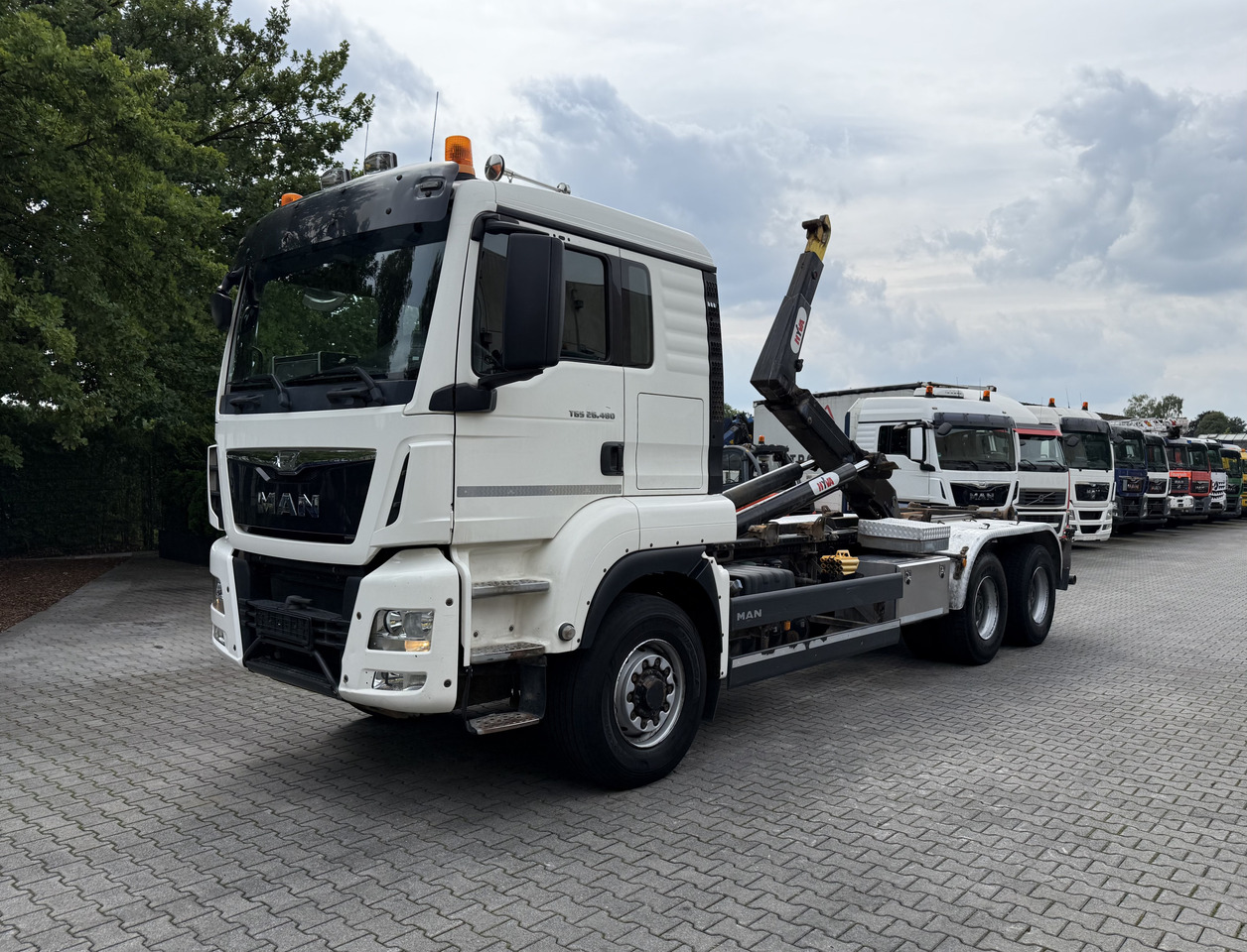 MAN TGS 26.480 6X6H Haken - Hook lift truck: picture 1 MAN TGS 26.480 6X6H Haken - Hook lift truck: picture 1
