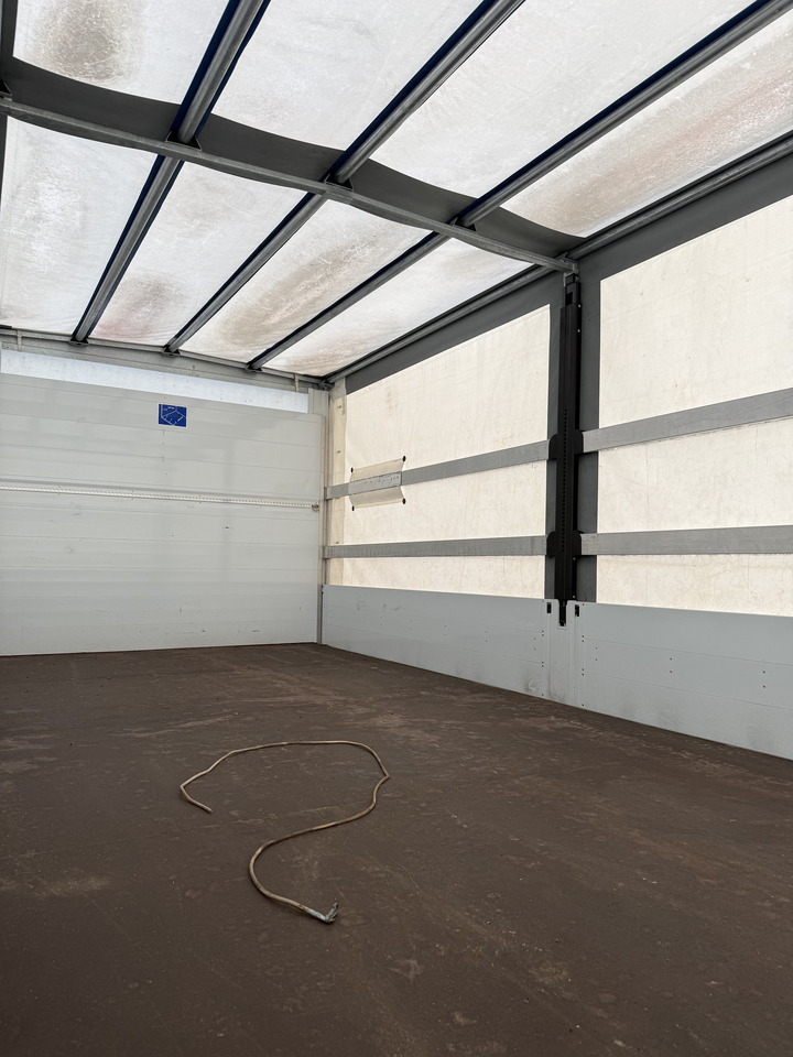 Mercedes-Benz Arocs 1827 AK 4X4 Ex- - Curtainsider truck: picture 3 Mercedes-Benz Arocs 1827 AK 4X4 Ex- - Curtainsider truck: picture 3