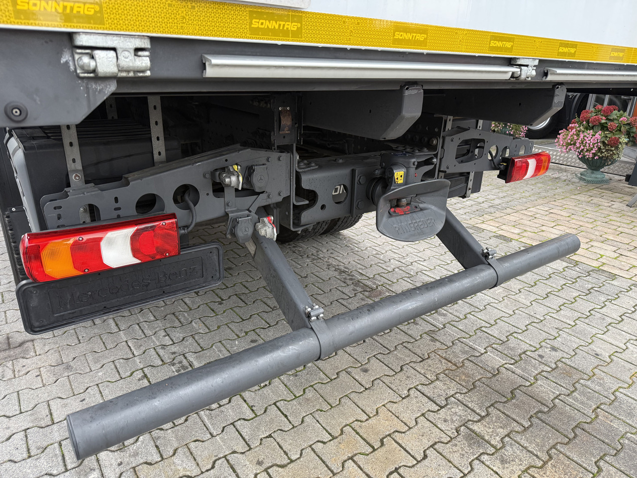 Mercedes-Benz Arocs 1827 AK 4X4 Ex- - Dropside/ Flatbed truck: picture 4 Mercedes-Benz Arocs 1827 AK 4X4 Ex- - Dropside/ Flatbed truck: picture 4