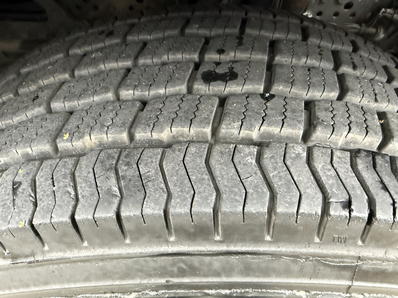 Mercedes-Benz Actros 2548 LS 6X2 Kran HMF 3220 bis 16 Meter - Tractor unit: picture 5 Mercedes-Benz Actros 2548 LS 6X2 Kran HMF 3220 bis 16 Meter - Tractor unit: picture 5