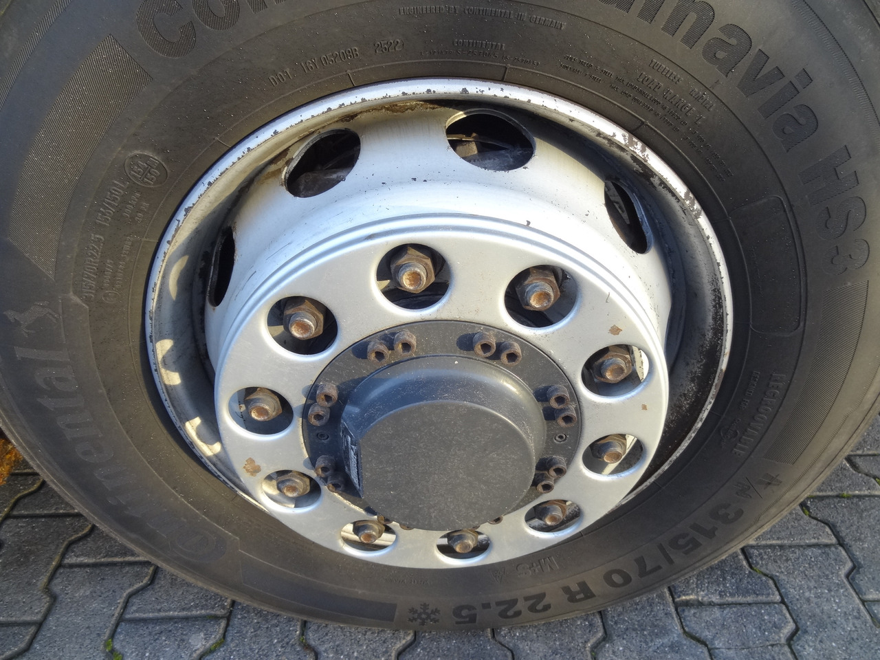 Volvo FM420 4X4 X-Track - Cab chassis truck: picture 3 Volvo FM420 4X4 X-Track - Cab chassis truck: picture 3