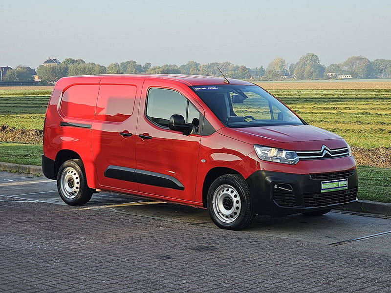 Citroën Berlingo 1.2 XL 130 AUT. 34 dkm. - Closed box van: picture 5 Citroën Berlingo 1.2 XL 130 AUT. 34 dkm. - Closed box van: picture 5