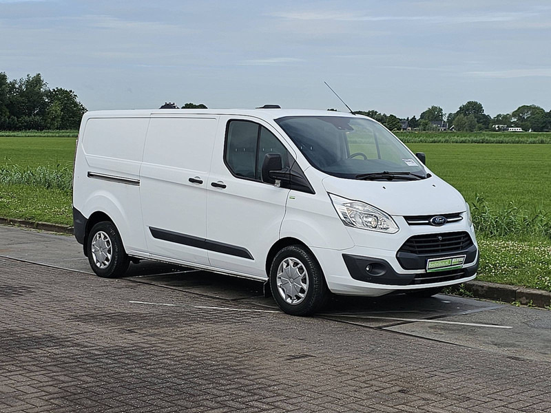 Ford Transit Custom 2.0 L2H1 Euro6 Airco NAP - Small van: picture 5 Ford Transit Custom 2.0 L2H1 Euro6 Airco NAP - Small van: picture 5