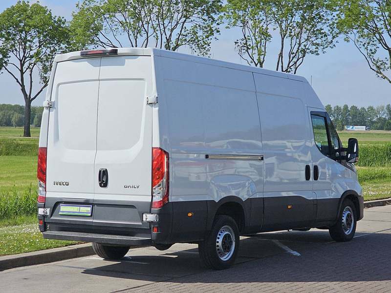 Iveco Daily 35S14 HI- MATIC L2H2 LED - Panel van: picture 3 Iveco Daily 35S14 HI- MATIC L2H2 LED - Panel van: picture 3