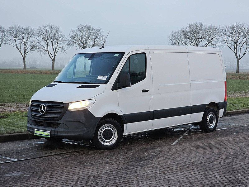 Mercedes-Benz Sprinter 214 L2H1 Trekhaak Mbux - Small van: picture 2 Mercedes-Benz Sprinter 214 L2H1 Trekhaak Mbux - Small van: picture 2