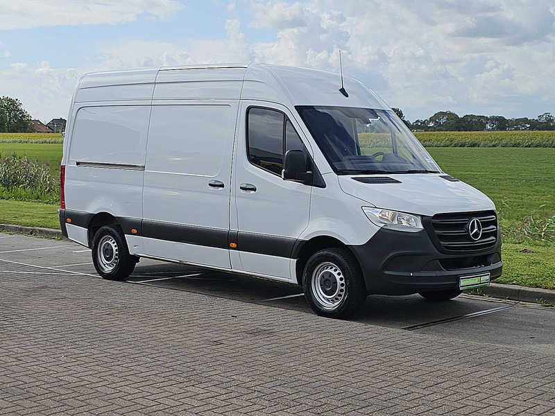 Mercedes-Benz Sprinter 311 L2H2 RWD Mbux Euro6! - Small van: picture 5 Mercedes-Benz Sprinter 311 L2H2 RWD Mbux Euro6! - Small van: picture 5