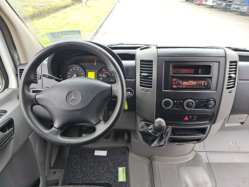 Small van Mercedes-Benz Sprinter 314 CDI: picture 8