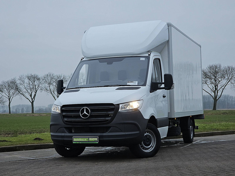 Mercedes-Benz Sprinter 315 Bakwagen Laadklep! - Closed box van: picture 1 Mercedes-Benz Sprinter 315 Bakwagen Laadklep! - Closed box van: picture 1