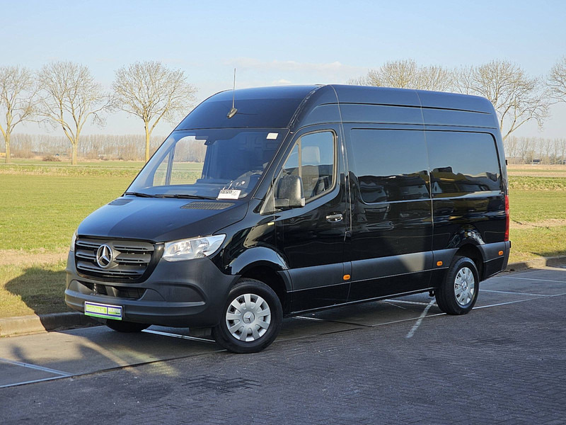Mercedes-Benz Sprinter 315 L2H2 Mbux Euro6 AC! - Small van: picture 2 Mercedes-Benz Sprinter 315 L2H2 Mbux Euro6 AC! - Small van: picture 2