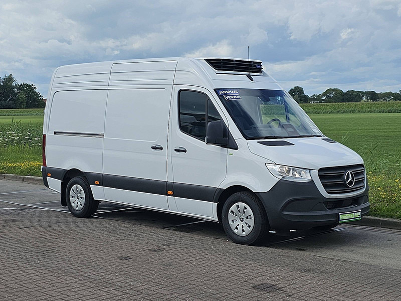 Mercedes-Benz Sprinter 317 L2H2 Koelwagen D/N! - Refrigerated delivery van: picture 5 Mercedes-Benz Sprinter 317 L2H2 Koelwagen D/N! - Refrigerated delivery van: picture 5