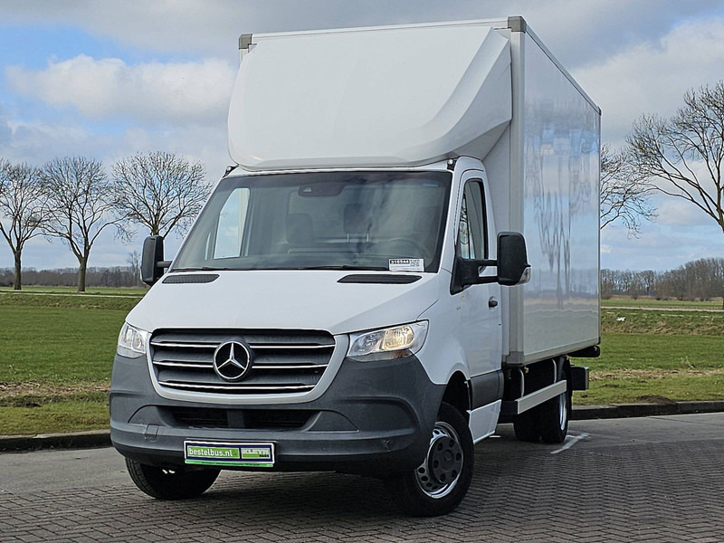 Mercedes-Benz Sprinter 516 AC LAADKLEP EURO6 - Closed box van: picture 1 Mercedes-Benz Sprinter 516 AC LAADKLEP EURO6 - Closed box van: picture 1