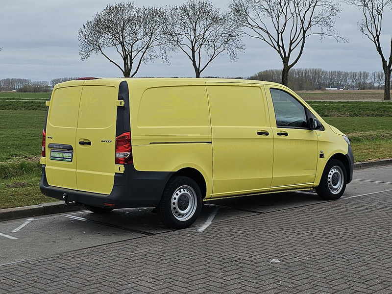 Mercedes-Benz Vito 114 CDI BLUE TEC L2H1 - Small van: picture 3 Mercedes-Benz Vito 114 CDI BLUE TEC L2H1 - Small van: picture 3