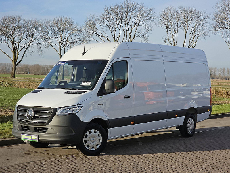 Mercedes-Benz eSprinter 204 pk snelladen - Panel van, Electric van: picture 2 Mercedes-Benz eSprinter 204 pk snelladen - Panel van, Electric van: picture 2