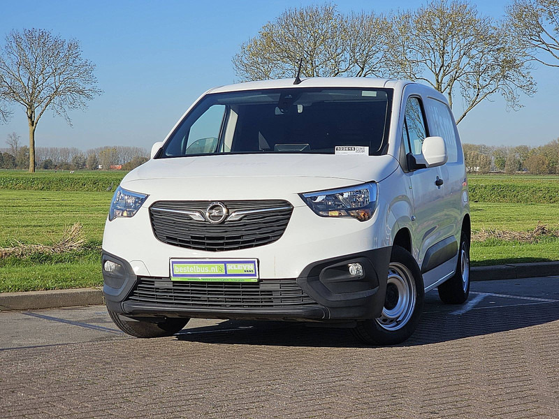Opel Combo 1.6 D - Closed box van: picture 1 Opel Combo 1.6 D - Closed box van: picture 1