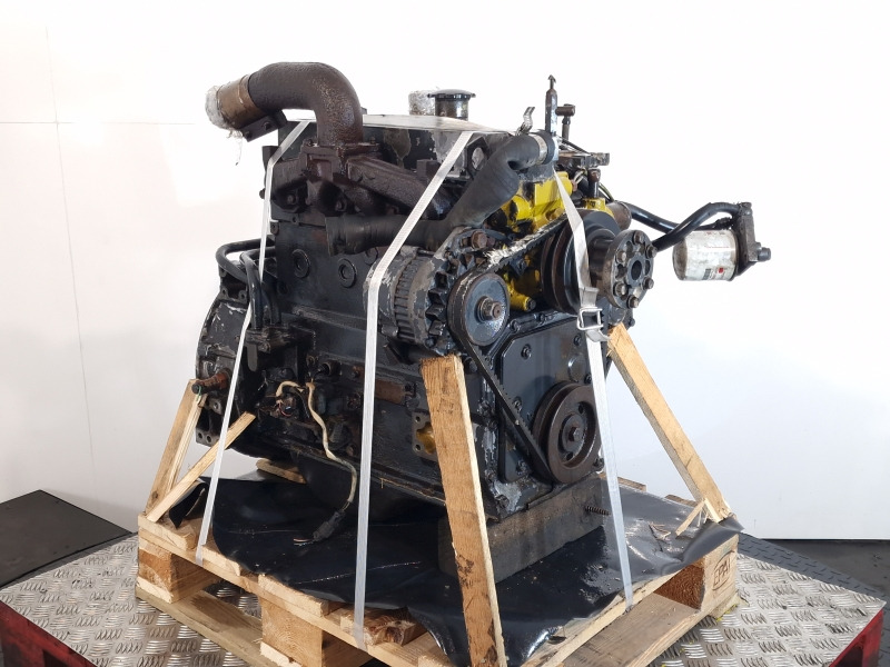 Komatsu 4D95LE-2 Engine (Plant) - Engine for Construction machinery: picture 4 Komatsu 4D95LE-2 Engine (Plant) - Engine for Construction machinery: picture 4