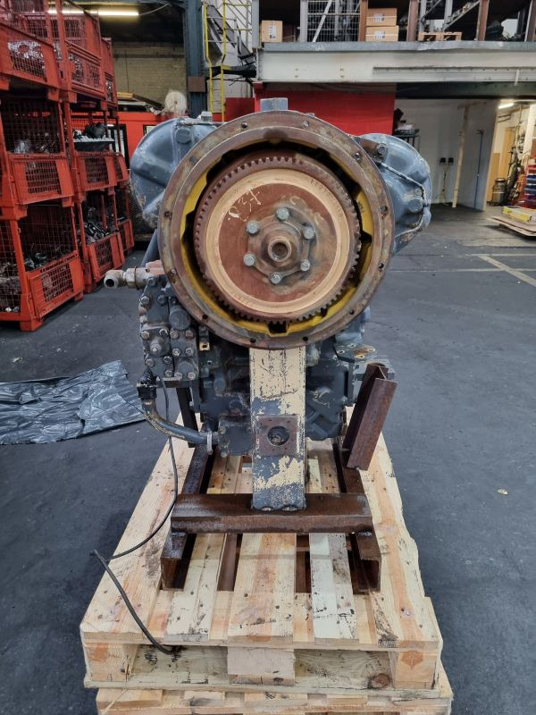 Komatsu WA320-3 Gearbox (Plant) - Gearbox for Construction machinery: picture 3 Komatsu WA320-3 Gearbox (Plant) - Gearbox for Construction machinery: picture 3