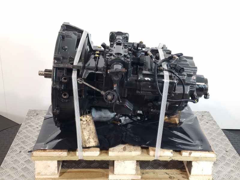 ZF Astronic Lite 6S800TO DAF Spec Gearbox - Gearbox: picture 3 ZF Astronic Lite 6S800TO DAF Spec Gearbox - Gearbox: picture 3