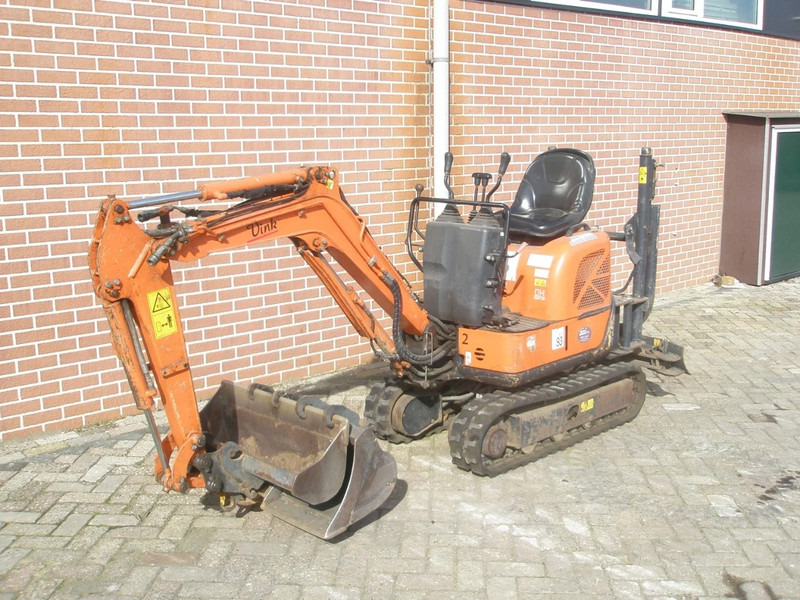 Hitachi ZX10U-2 - Mini excavator: picture 1 Hitachi ZX10U-2 - Mini excavator: picture 1