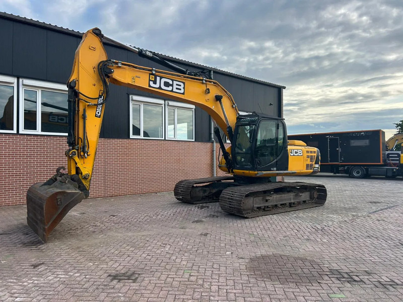 JCB JS220LC - Crawler excavator: picture 1 JCB JS220LC - Crawler excavator: picture 1