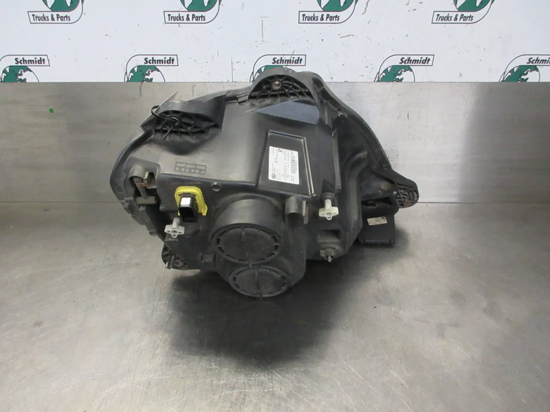 DAF 1835874 KOPLAMP DAF XF CF EURO 6 MODEL LINKS - Headlight for Truck: picture 3 DAF 1835874 KOPLAMP DAF XF CF EURO 6 MODEL LINKS - Headlight for Truck: picture 3