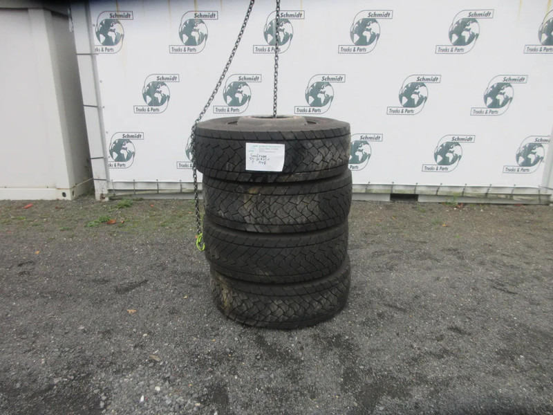 Goodyear 315/70R22.5 ACHTER BANDEN M+S  MET STAAL WIELEN 4 X VOLVO 2023 - Tire for Truck: picture 4 Goodyear 315/70R22.5 ACHTER BANDEN M+S  MET STAAL WIELEN 4 X VOLVO 2023 - Tire for Truck: picture 4