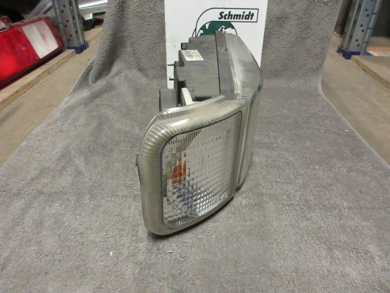 Iveco 504238496 KOPLAMP IVECO EURO 5 RECHTS - Headlight for Truck: picture 2 Iveco 504238496 KOPLAMP IVECO EURO 5 RECHTS - Headlight for Truck: picture 2
