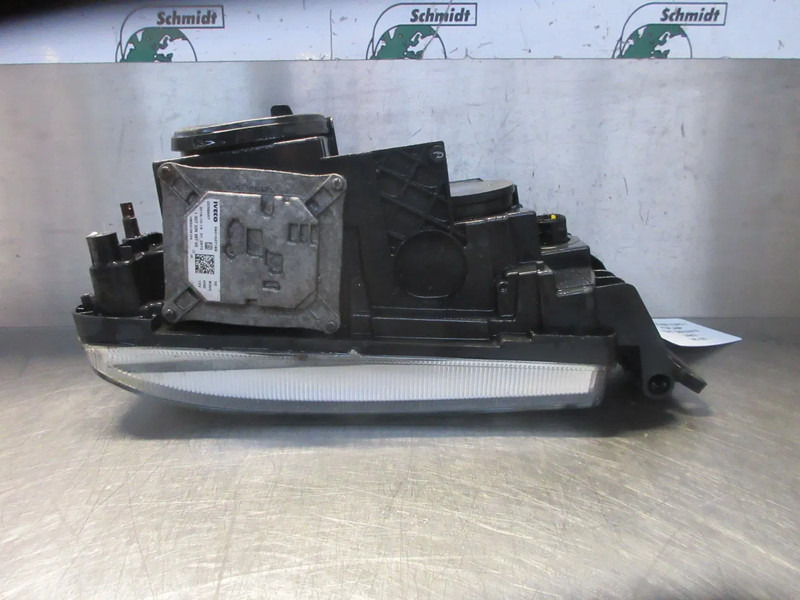 Iveco 5801639118 KOPLAMP IVECO HI WAY EURO 6 - Headlight for Truck: picture 4 Iveco 5801639118 KOPLAMP IVECO HI WAY EURO 6 - Headlight for Truck: picture 4