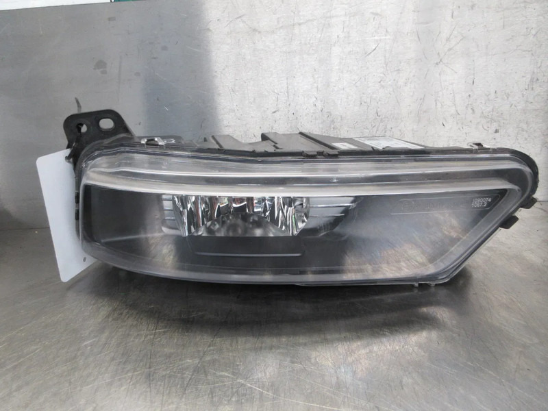MAN 81.25204-0002 MISTLAMP 18.250 EURO 6 RECHTS - Fog light for Truck: picture 4 MAN 81.25204-0002 MISTLAMP 18.250 EURO 6 RECHTS - Fog light for Truck: picture 4