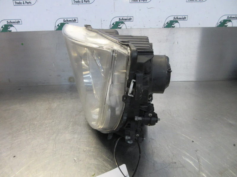 Mercedes-Benz A 960 820 02 39 KOPLAMP MERCEDES BENZ 1845 MP4 EURO 6 LINKS - Headlight for Truck: picture 3 Mercedes-Benz A 960 820 02 39 KOPLAMP MERCEDES BENZ 1845 MP4 EURO 6 LINKS - Headlight for Truck: picture 3