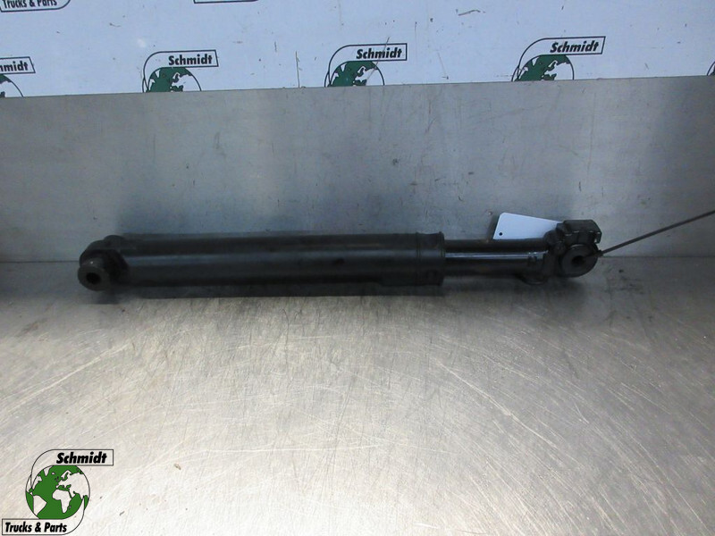 Renault 7422302640 // 7422302641 KANTEL CILINDER T SERIE RENAULT EURO 6 R+L - Cab and interior for Truck: picture 1 Renault 7422302640 // 7422302641 KANTEL CILINDER T SERIE RENAULT EURO 6 R+L - Cab and interior for Truck: picture 1