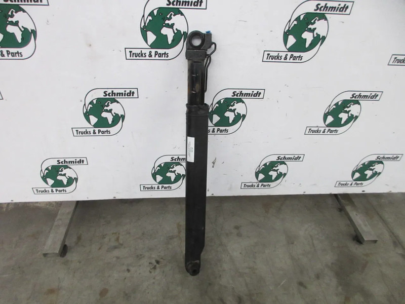 Volvo 22070283 KANTEL CILINDER VOLVO FH 460 EURO 6 MODEL 2018 - Cab and interior for Truck: picture 2 Volvo 22070283 KANTEL CILINDER VOLVO FH 460 EURO 6 MODEL 2018 - Cab and interior for Truck: picture 2