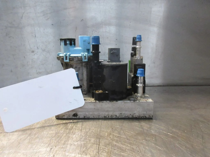 Fuel processing/ Fuel delivery Volvo 22209517/22610216/85020666 AD BLUE POMP VOLVO EURO 6: picture 8